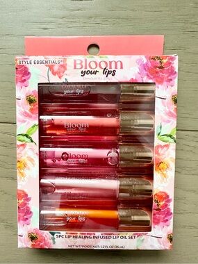 Expressions Bloom Your Lips 5pc Lip Oil Set